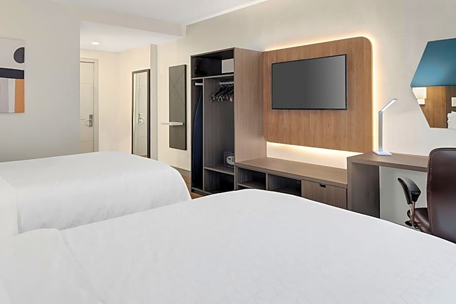 Holiday Inn Express San Jose Forum By IHG