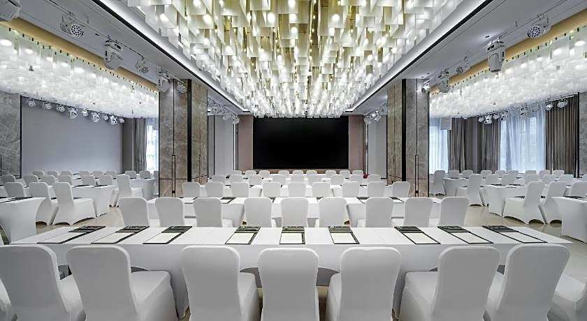 Grand Mercure Wuhan International Expo Center