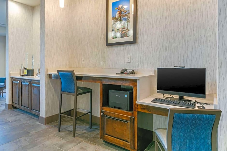Comfort Suites North Tupelo