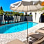 Ibis Lunel Petite Camargue