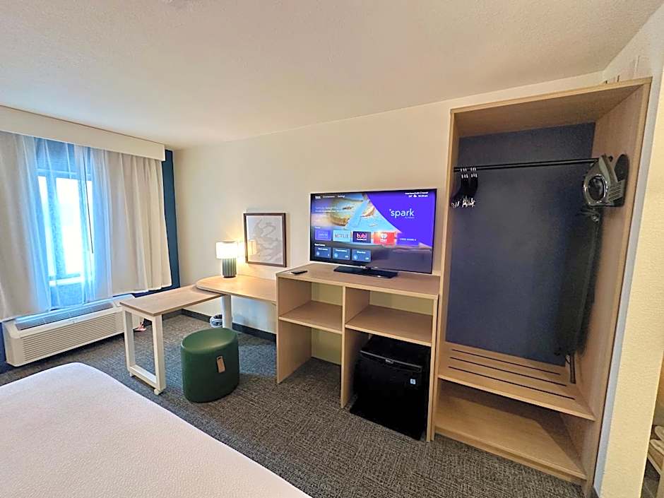 Spark by Hilton Fort Wayne