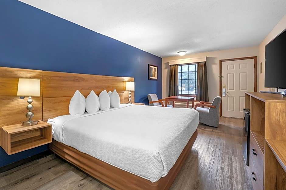Photo 1 of 4 of 1 King Bed