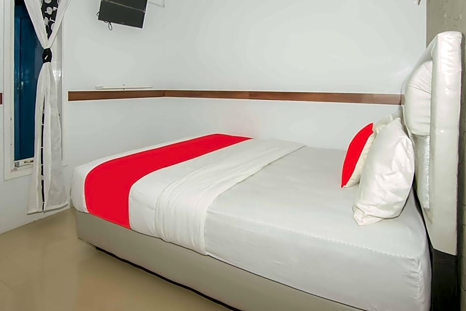 Zazadior Residence Syariah near Pantai Padang Mitra RedDoorz