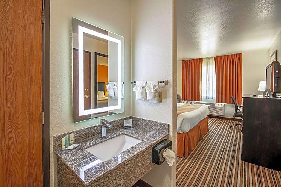 Quality Inn Dodge City