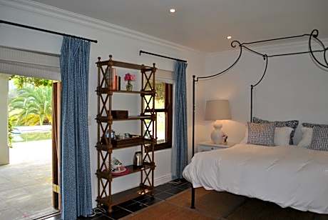 Suite with Pool View