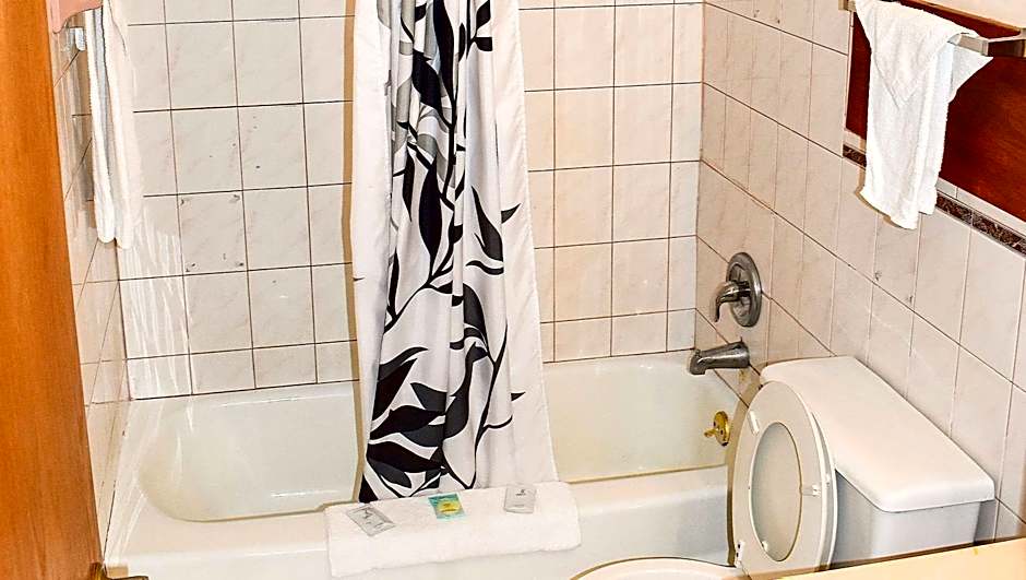 Magnuson Hotel Extended Stay Canton Ohio