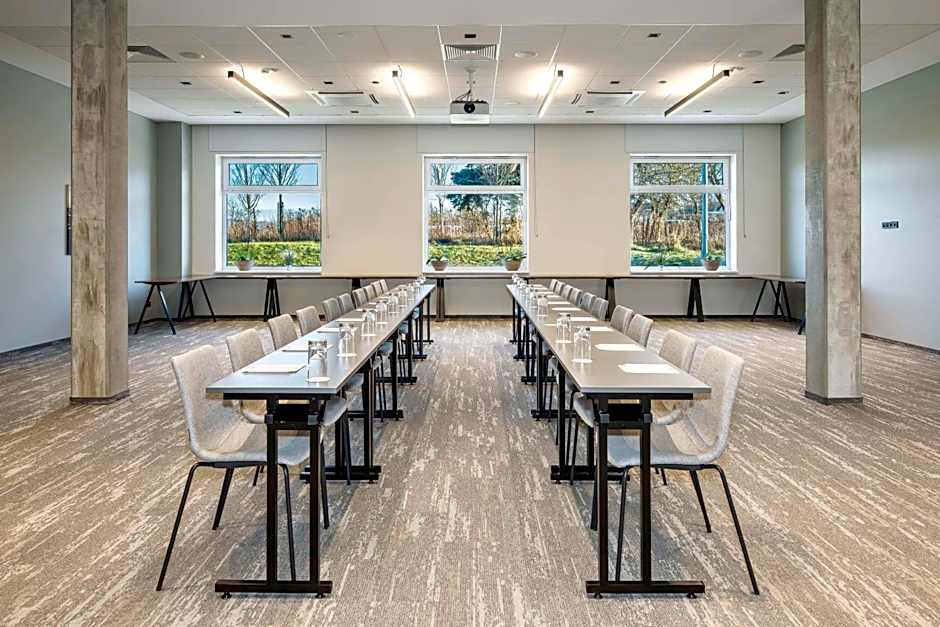 Park Inn by Radisson Vilnius Airport Hotel & Conference Centre
