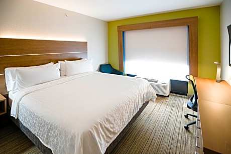 One-Bedroom King Suite with Sofa Bed