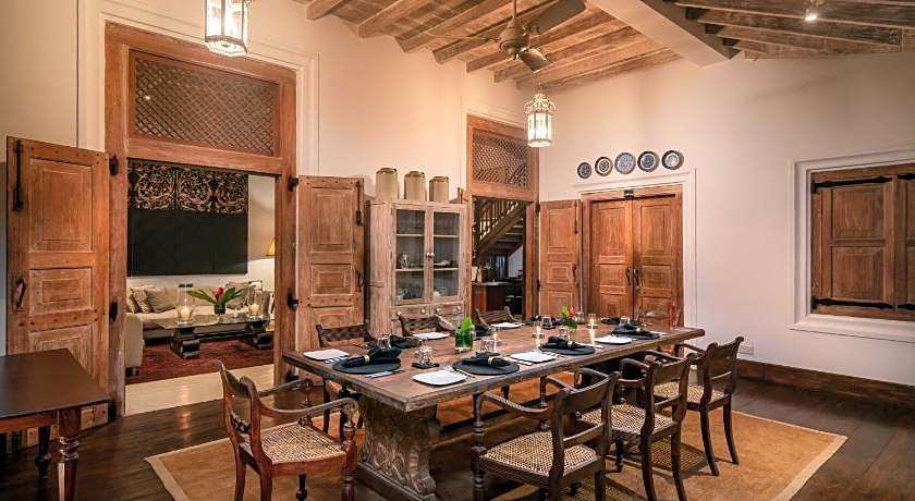 Taru Villas Rampart Street 