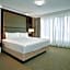 Delta Hotels by Marriott Edmonton Centre Suites
