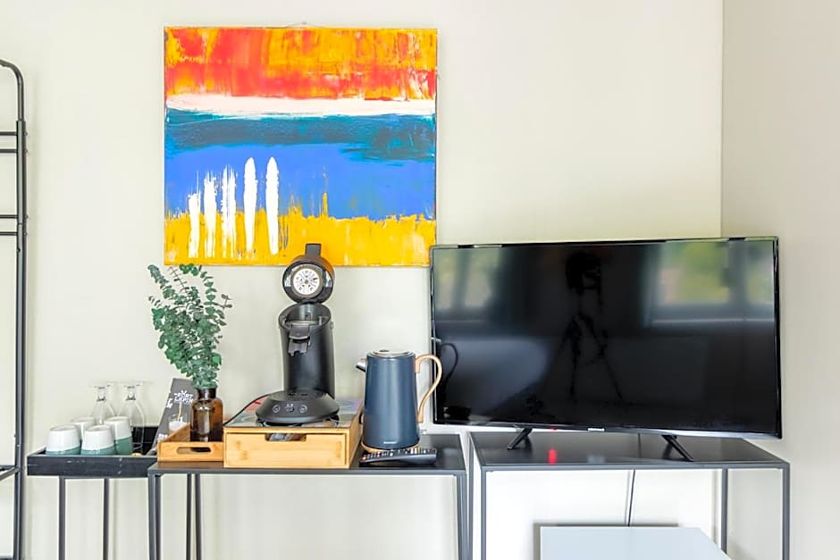 Hotel Entree - View of Canal Bruges