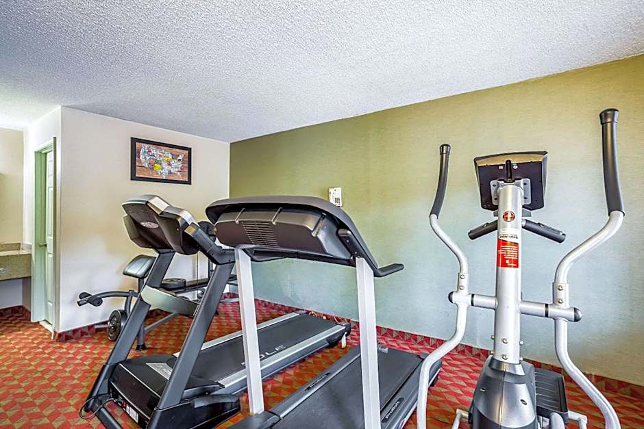 Econo Lodge Huntington - Barboursville University Area