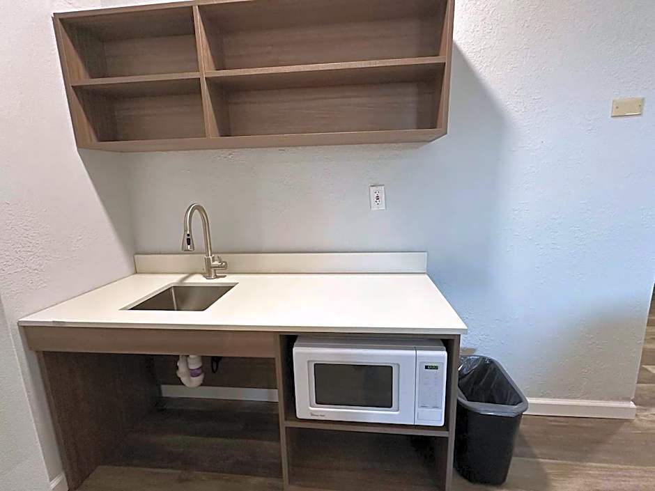 Suburban Studios Newport News - Hampton