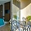 Bratus Hotel