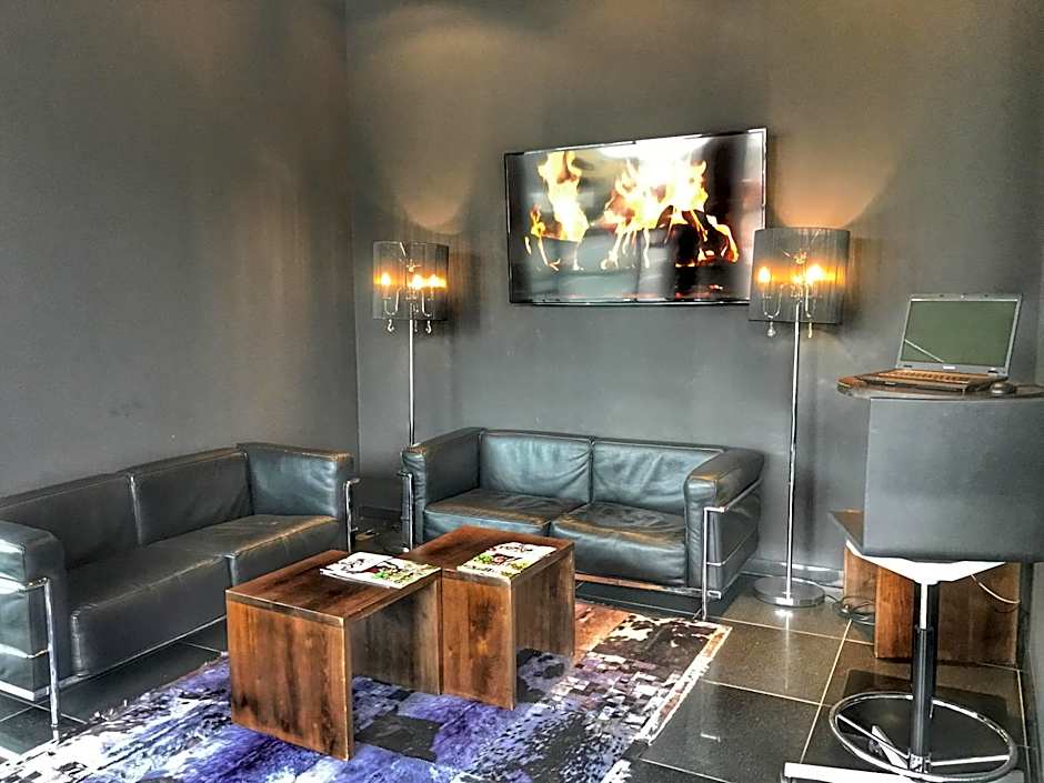 Kult Hotel