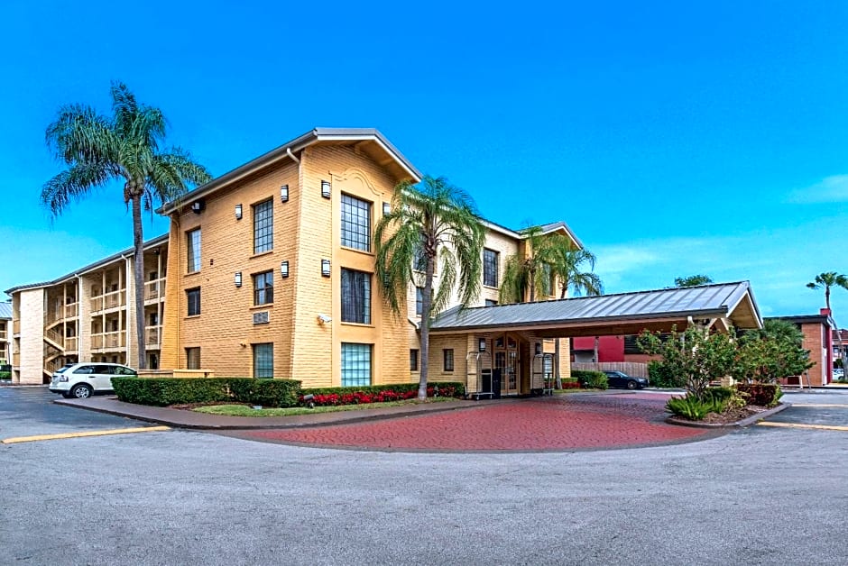 La Quinta Inn by Wyndham Miami Airport North