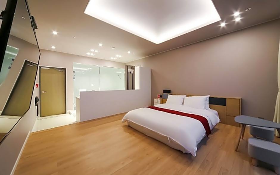 Gyeongnam goseong Hotel With7