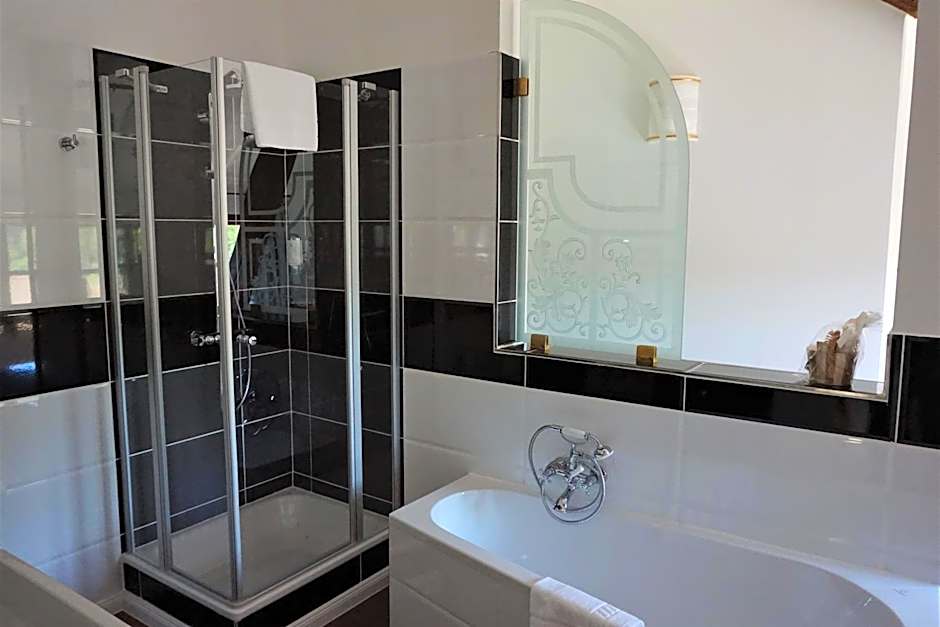 Hotel Schlossresidenz Heitzenhofen