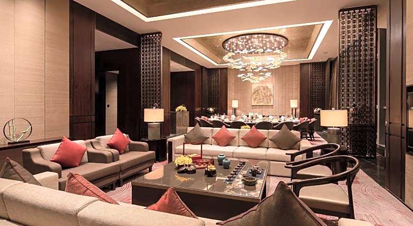 HUALUXE Xiamen Haicang Harbour View By IHG