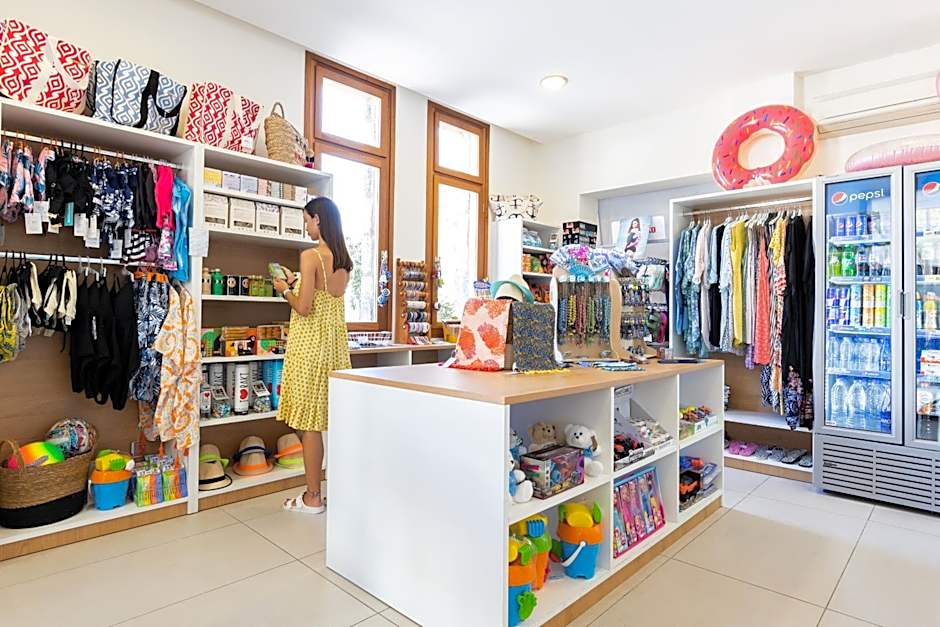 Ariadne Beach - Adults Only