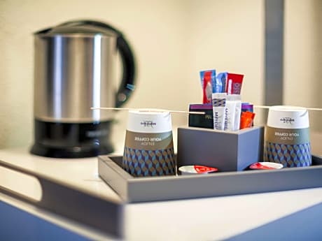 Classic Room with 1 double bed and 1 single sofa bed