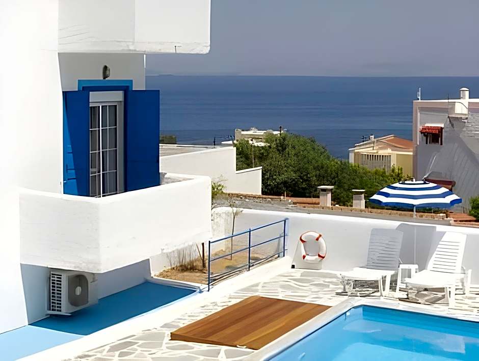 Blue Dolphin Studios and Apartment