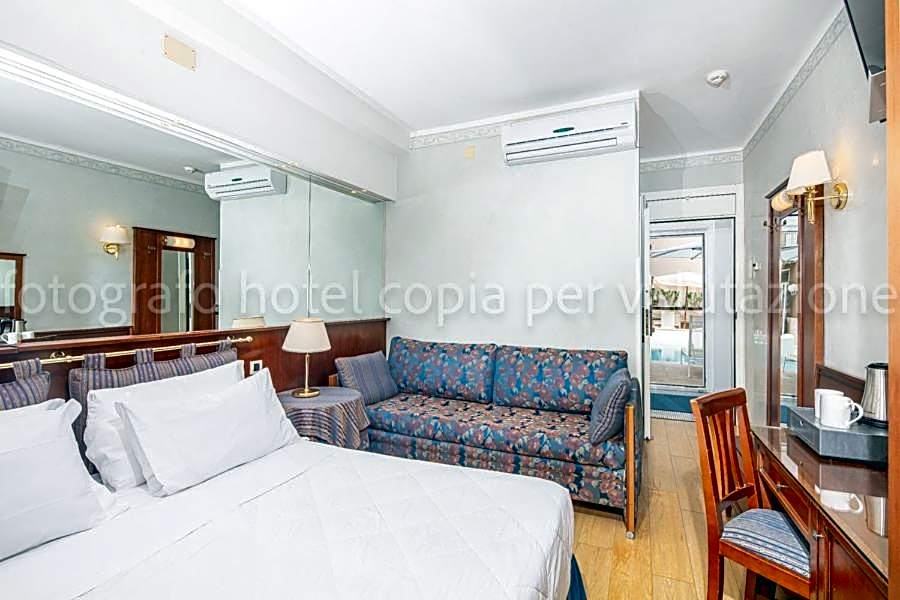 Hotel Astro