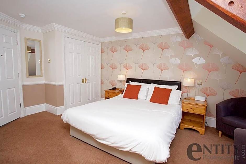 Woodlands Lodge Hotel