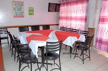 Nyam Hotel