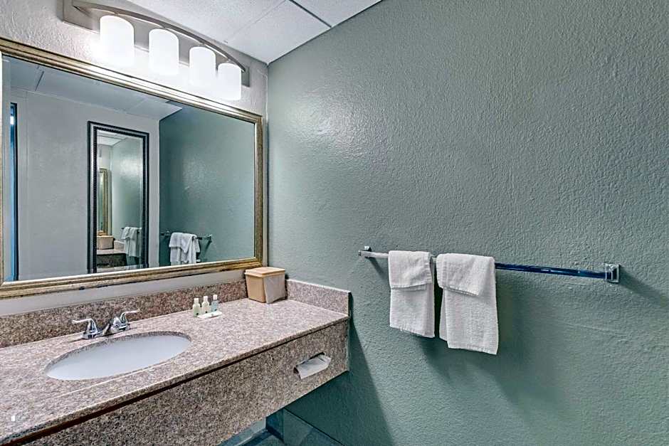 Quality Inn