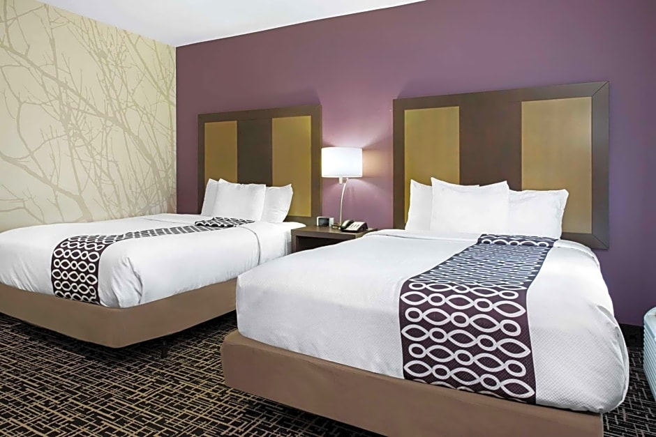 La Quinta Inn & Suites by Wyndham Lake Charles-Westlake