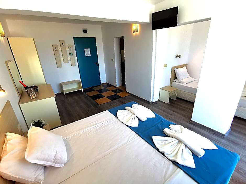 Largo Beach Hotel