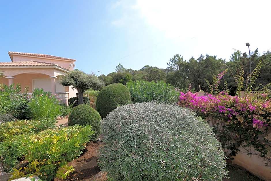 Residence Marina Di A Testa