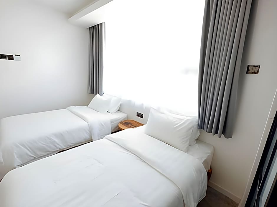 White Loft Hotel