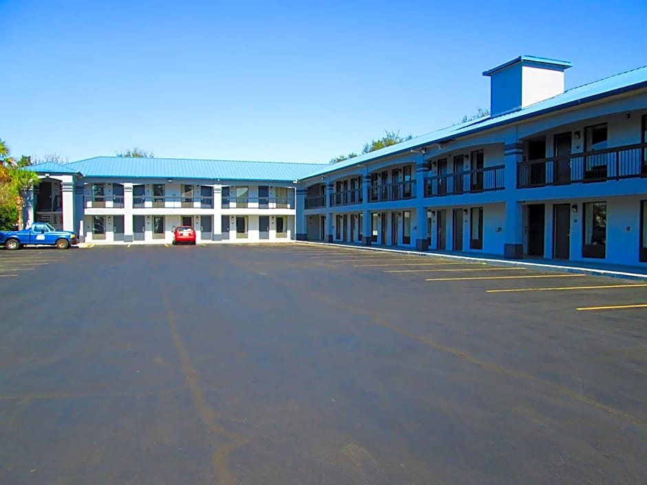 Regency Inn Near Boardwalk & Hurlburt Field
