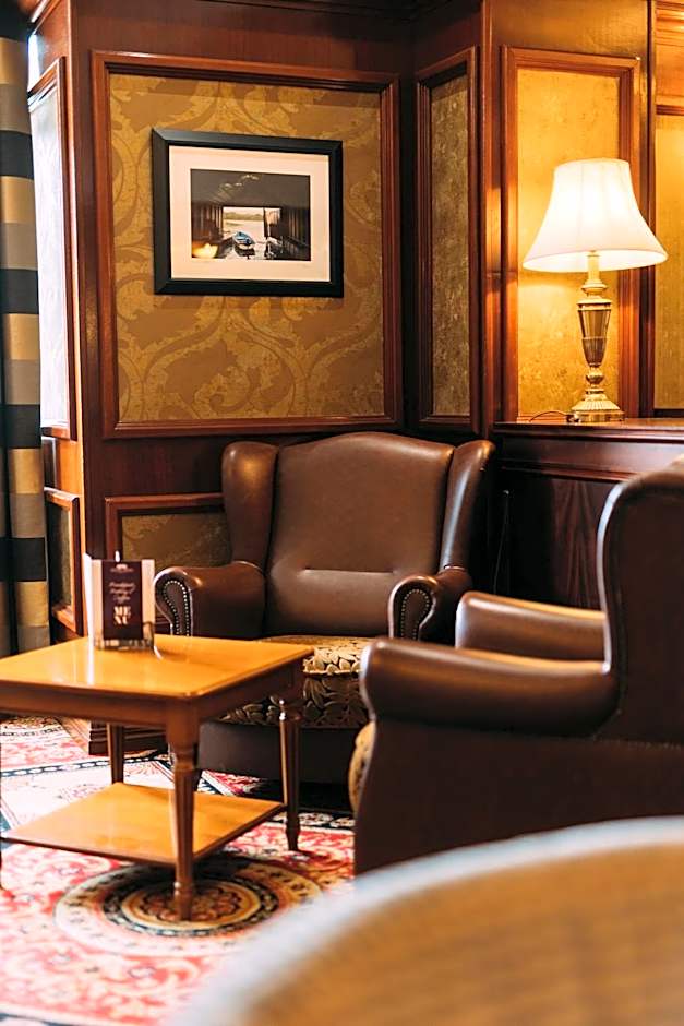 Adair Arms Hotel