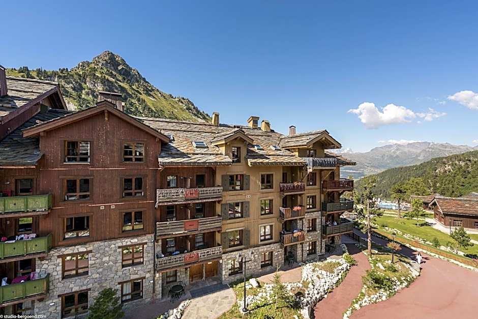 Residence P&V Premium Arc 1950 Le Village