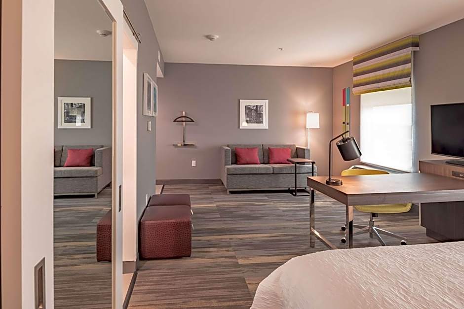 Hampton Inn By Hilton and Suites Dallas/Plano Central