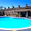 R Nite Star Inn and Suites -Home of the Cowboys & Rangers