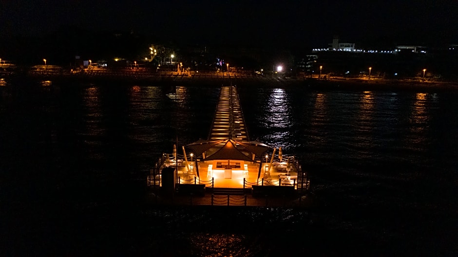 Arum Barut Collection