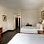 Le Richelieu Hotel in the French Quarter