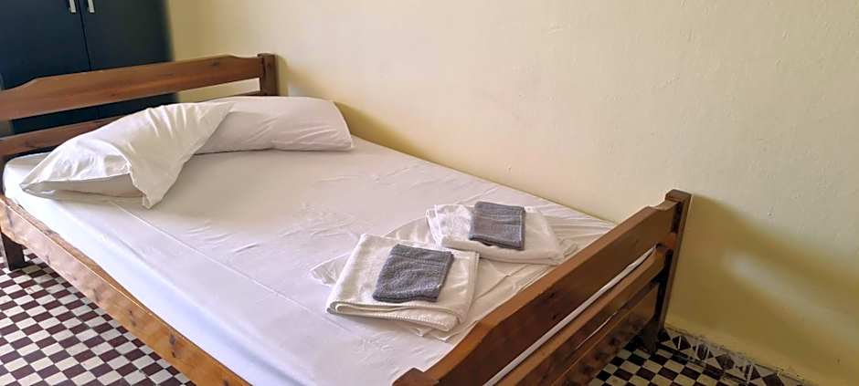 Veranda Rooms to Let