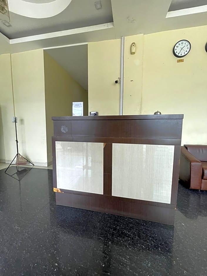 OYO 92463 Deli Hotel Medan