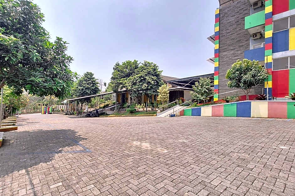 Papa Kana Farm Mitra RedDoorz At Pacet Mojokerto