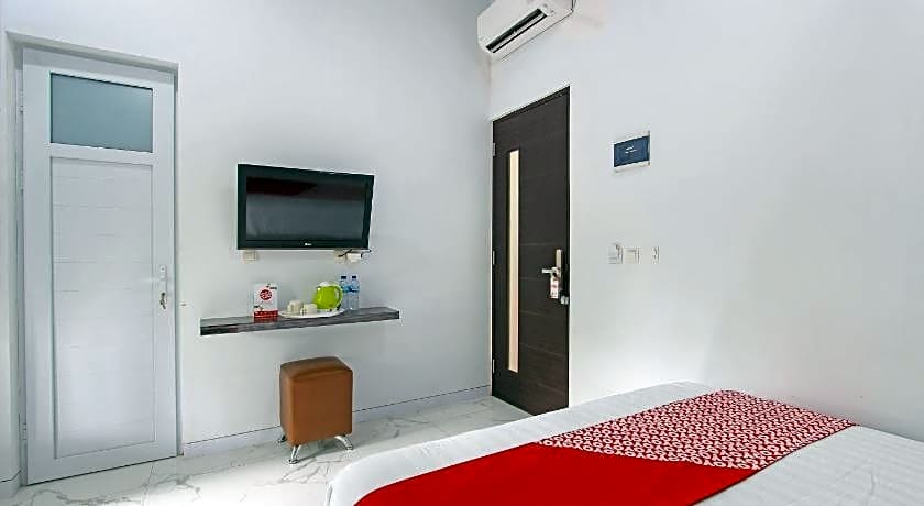 Capital O 91665 D'prof Exclusive Guesthouse