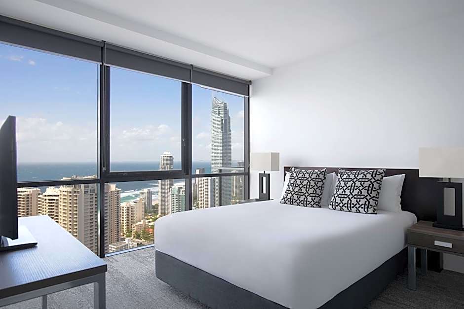 Mantra Circle on Cavill Surfers Paradise