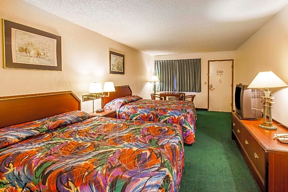 Econo Lodge Everett