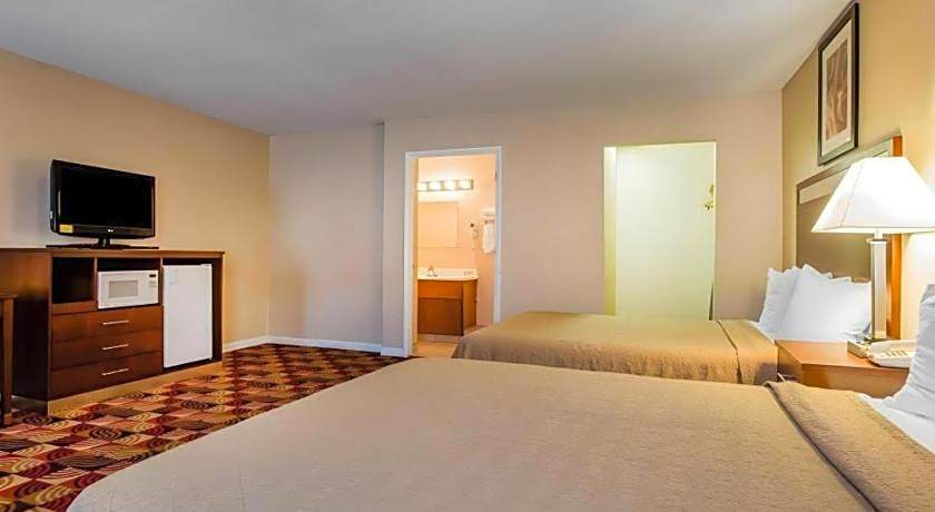 Quality Inn Redding near I-5