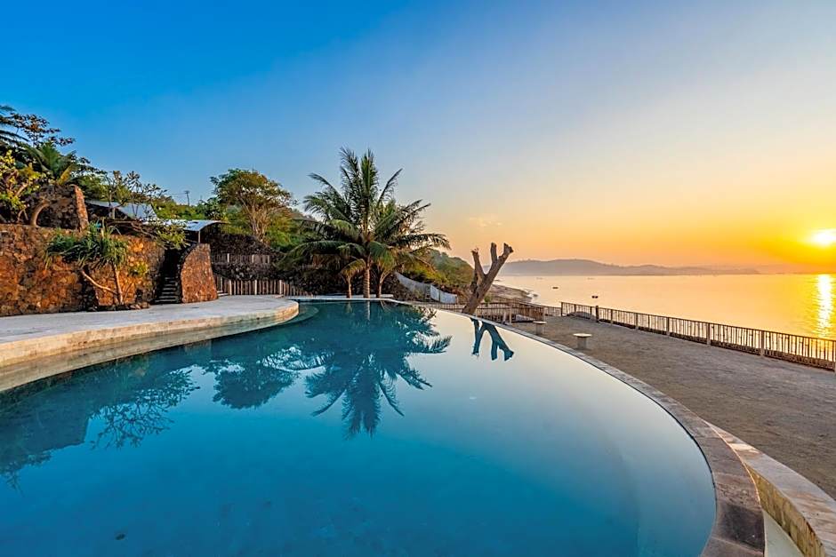 Inlight Lombok Beach Hotel