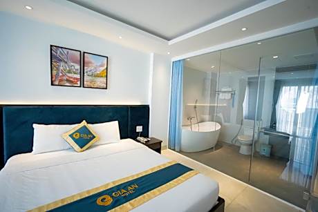 Deluxe Double Room with Bath